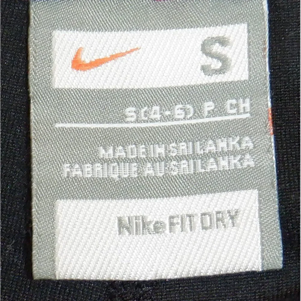 Nike maroon band cropped sweatpants